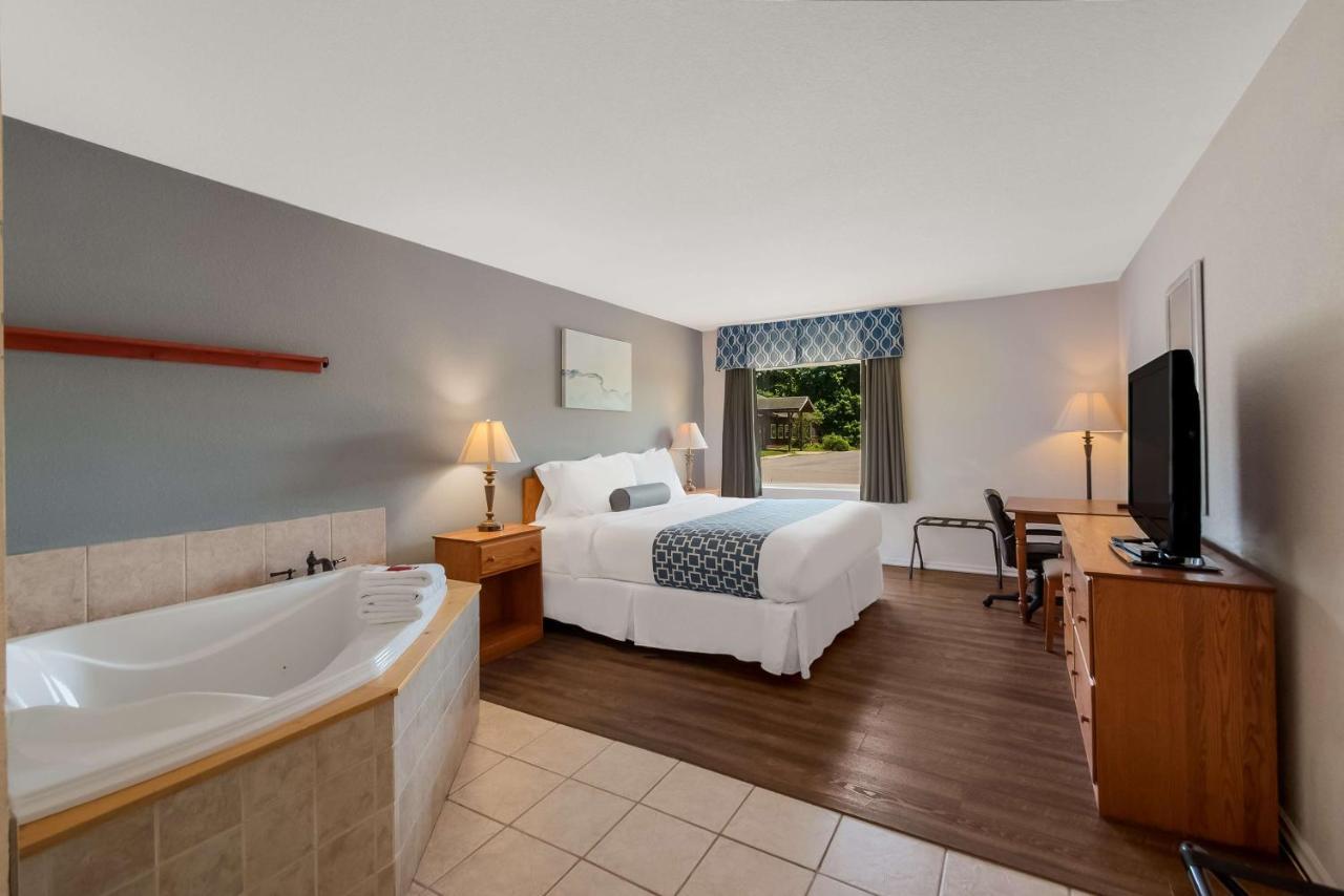 Surestay Plus Hotel By Best Western Berkeley Springs Εξωτερικό φωτογραφία