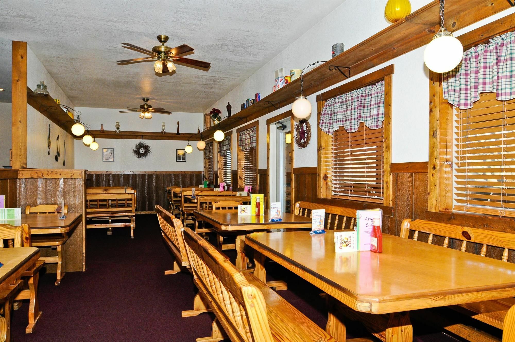 Surestay Plus Hotel By Best Western Berkeley Springs Εστιατόριο φωτογραφία