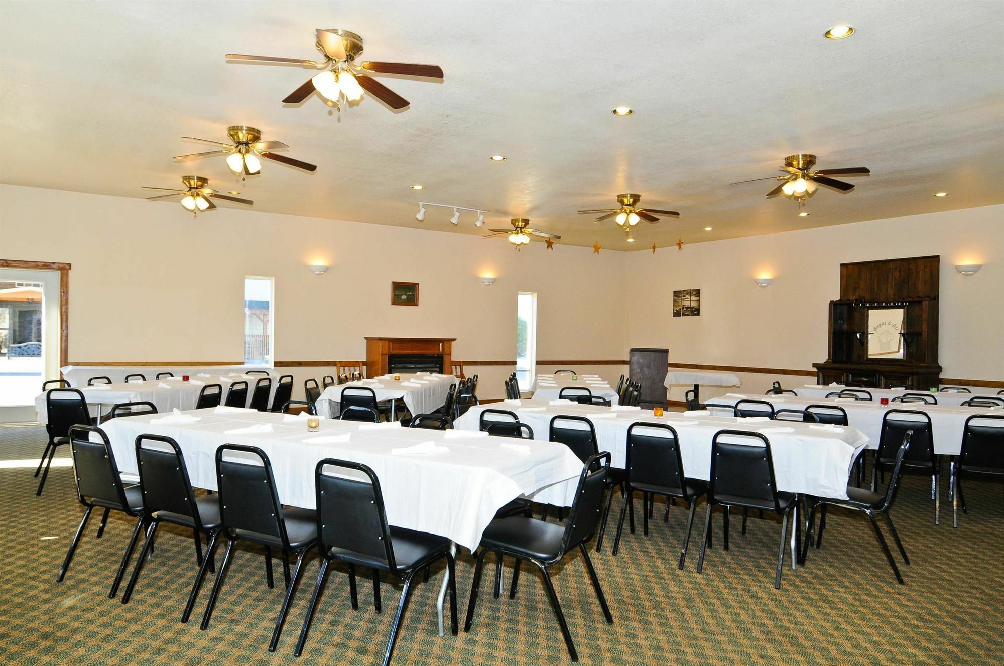 Surestay Plus Hotel By Best Western Berkeley Springs Επιχειρήσεις φωτογραφία
